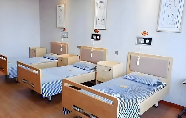 落户深圳收费_《凡人修仙传》开播，展现平凡少年成长之旅 凡人修仙传曾经对我老爹说
