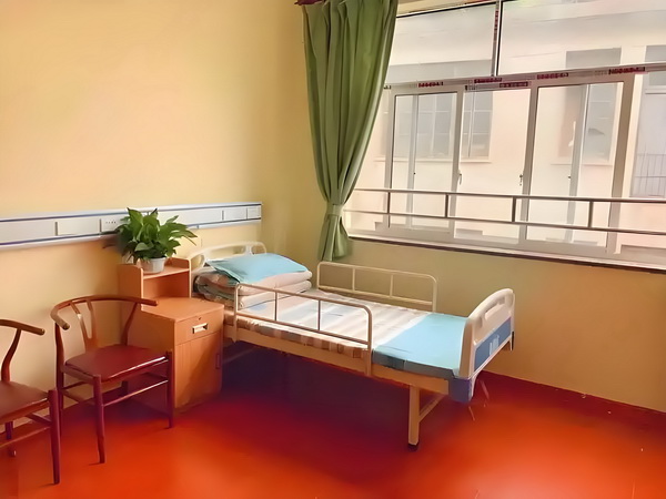 深圳入户去那办理流程_变态男躲女神床下，尺度生猛的日本电影！ 变态男躲女本电影路线乘车