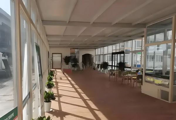 深圳执业药师入户_冯骥荐电影南京照相馆：没有抒情只有血的事实 冯骥荐电影5月底今年